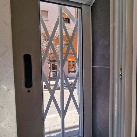 Ferienwohnung Barcelona, Apartamento De 1 Habitacion L’Hospitalet de Llobregat Exterior foto